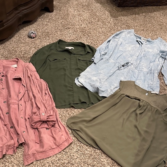 Lot of Loft women’s Size Medium - Picture 1 of 14